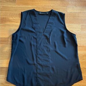 NY & Co Black Skeeveless Blouse Size L Petite